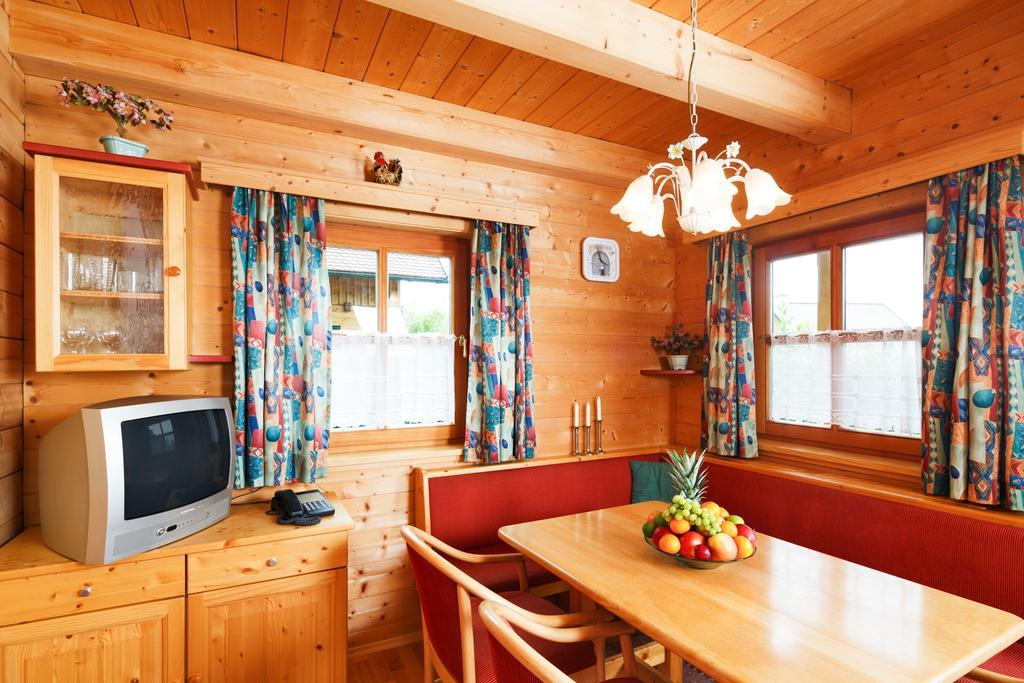Oeko Feriendorf Schlierbach Exteriör bild