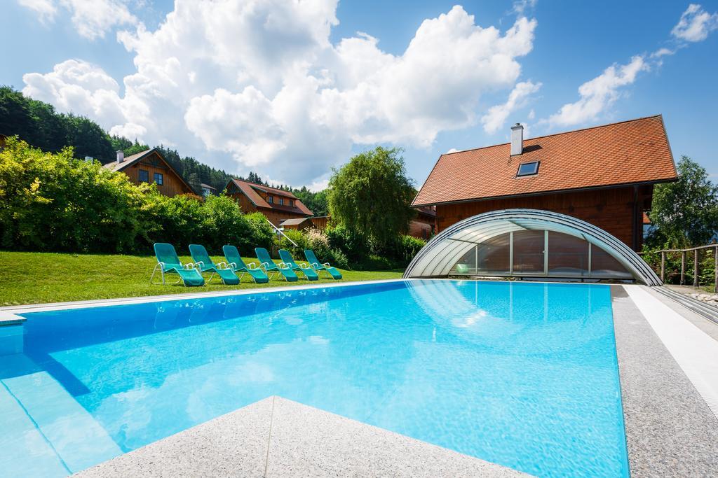Oeko Feriendorf Schlierbach Exteriör bild